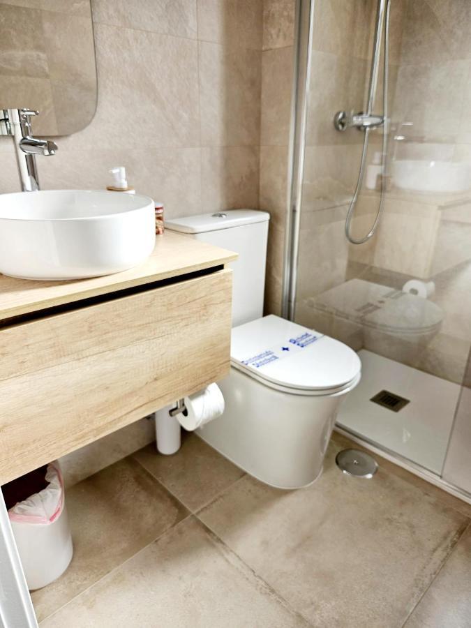Apartamento Familiar En Triana Seville Exterior photo