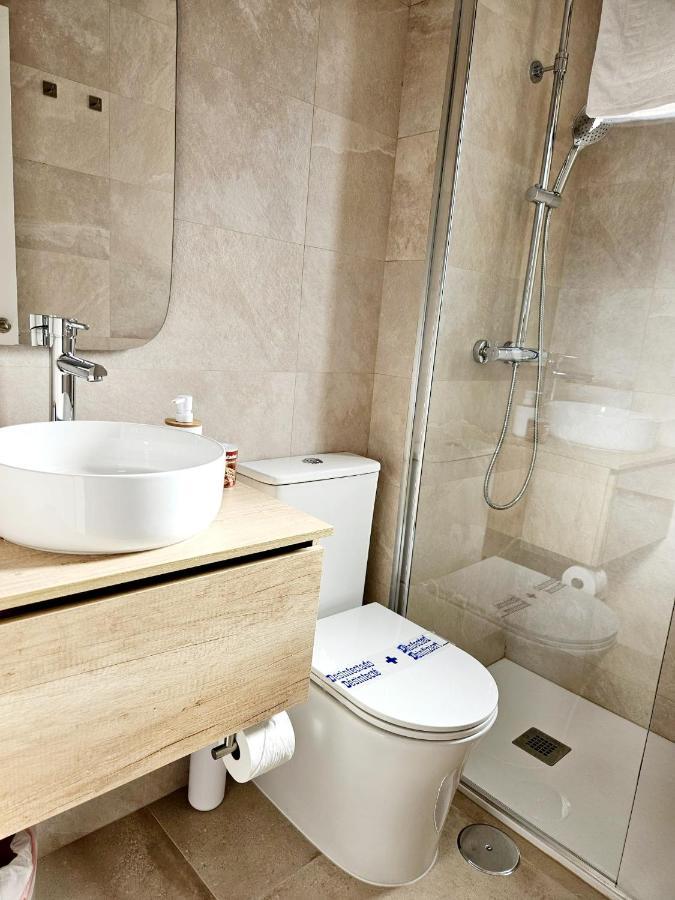 Apartamento Familiar En Triana Seville Exterior photo